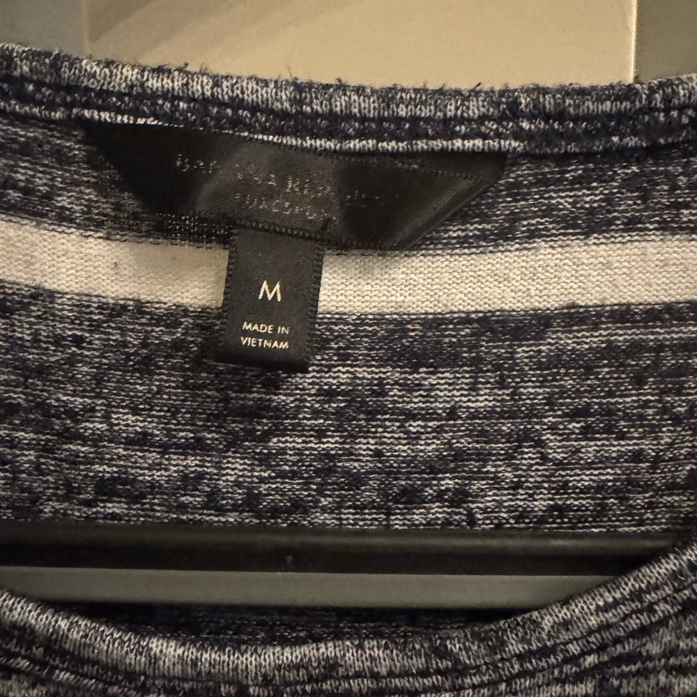 Banana Republic Navy and White Striped Tee - Picture 4 of 5